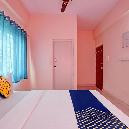 Oyo Hotel C P Residency 迈索尔 外观 照片