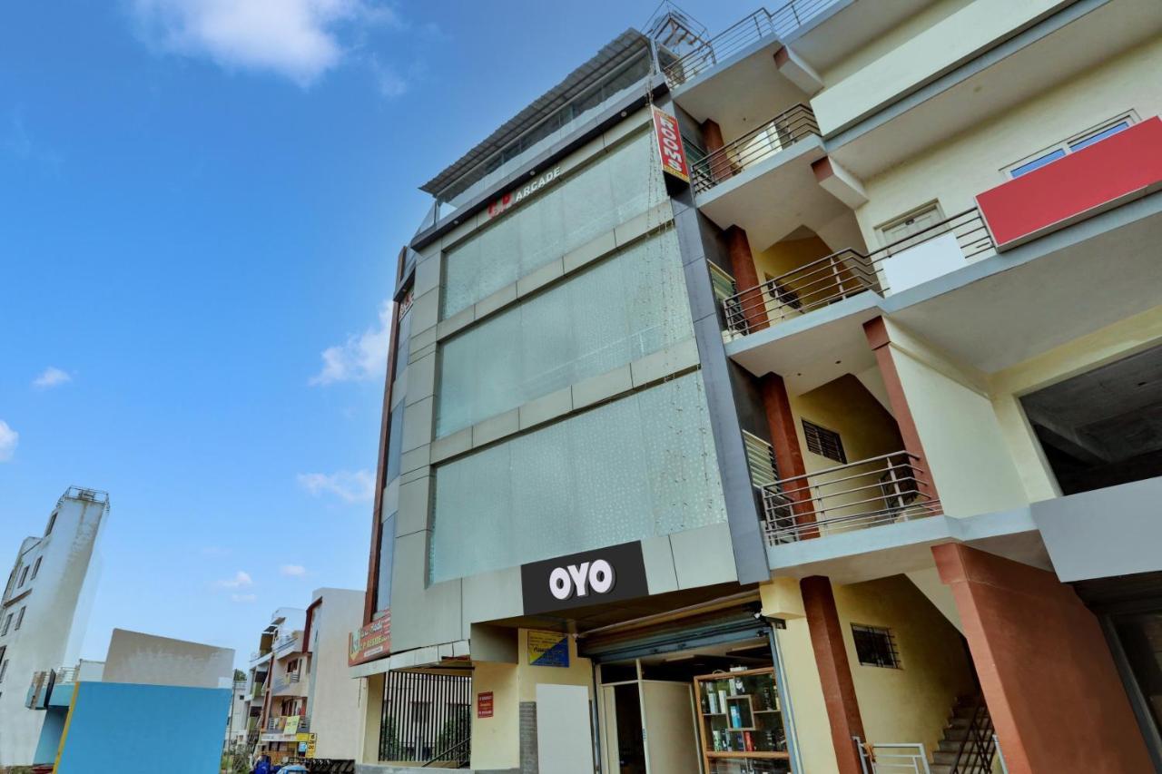 Oyo Hotel C P Residency 迈索尔 外观 照片